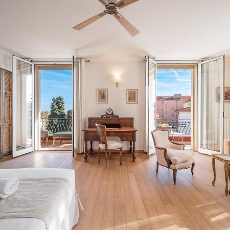 La Fabrique A Poupees - Chambres Et Appartements De Charme Au Coeur De Ментона Екстериор снимка