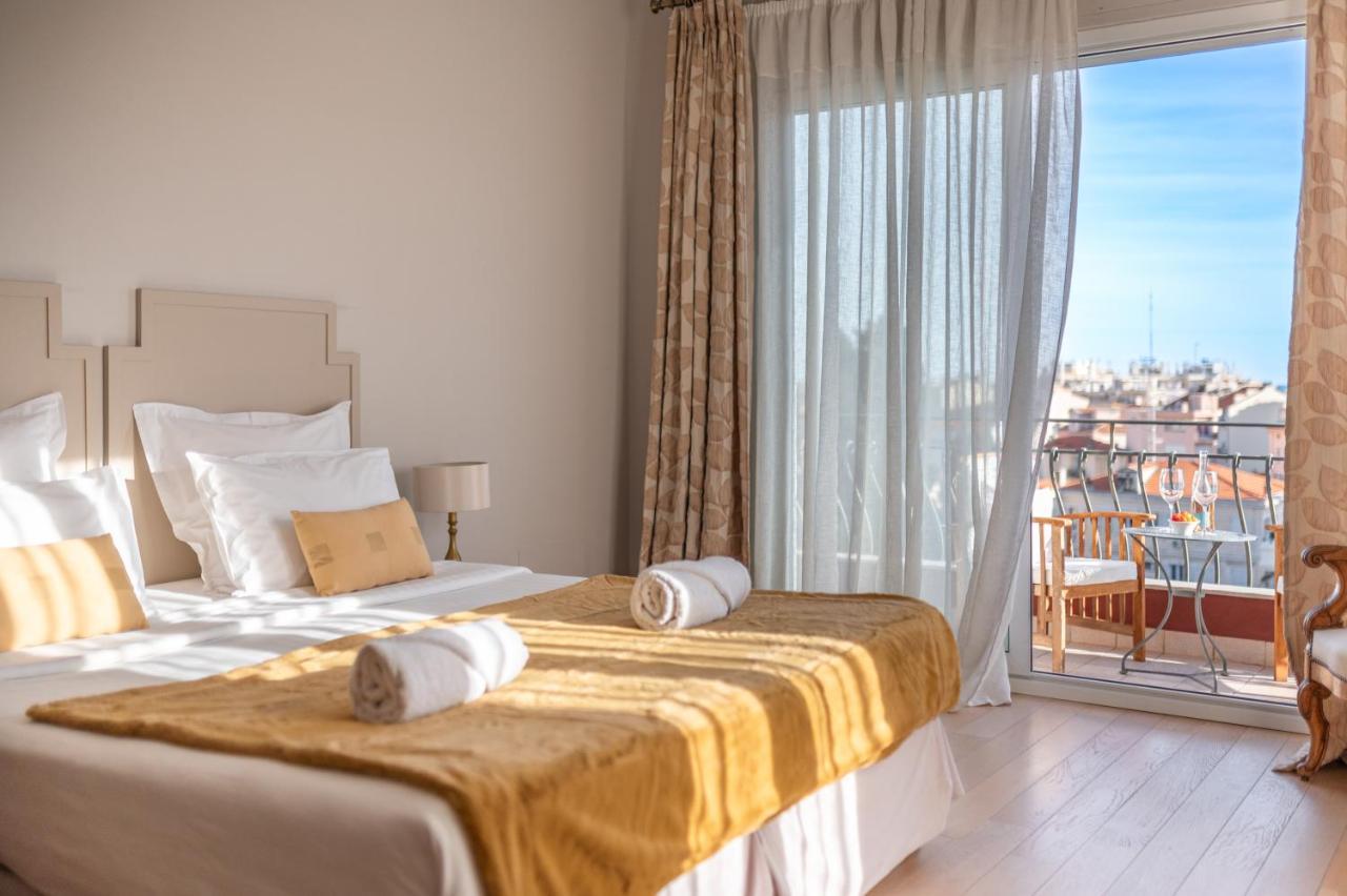 La Fabrique A Poupees - Chambres Et Appartements De Charme Au Coeur De Ментона Екстериор снимка