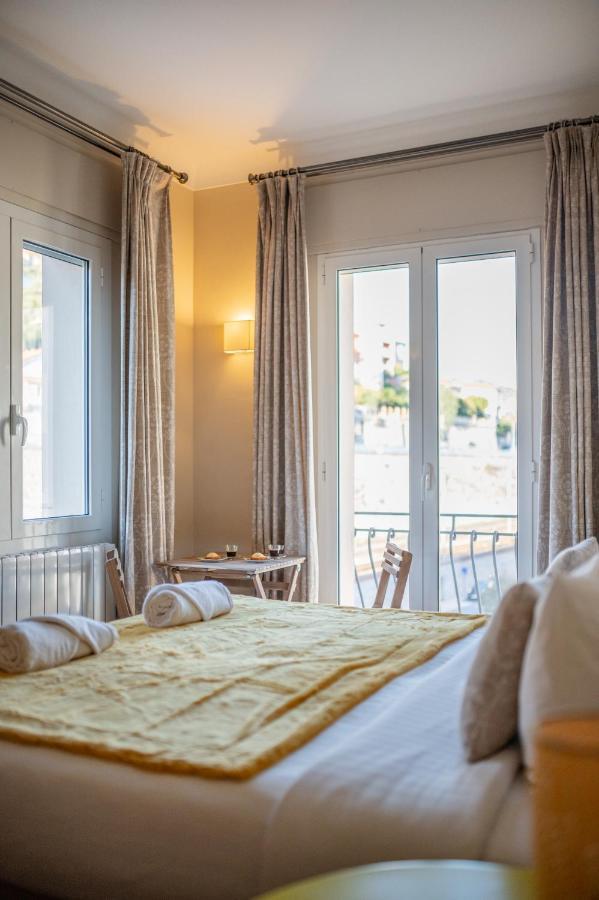 La Fabrique A Poupees - Chambres Et Appartements De Charme Au Coeur De Ментона Екстериор снимка